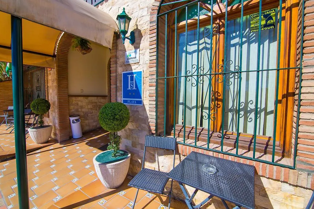 Hostal Los Corchos Fuengirola Guest house