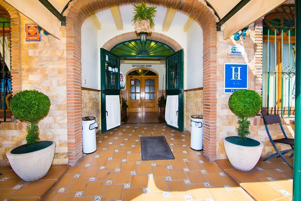 Hostal Los Corchos Fuengirola Guest house