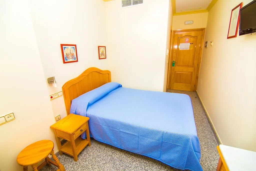 פואנגירולה Hostal Los Corchos 2*,  ספרד