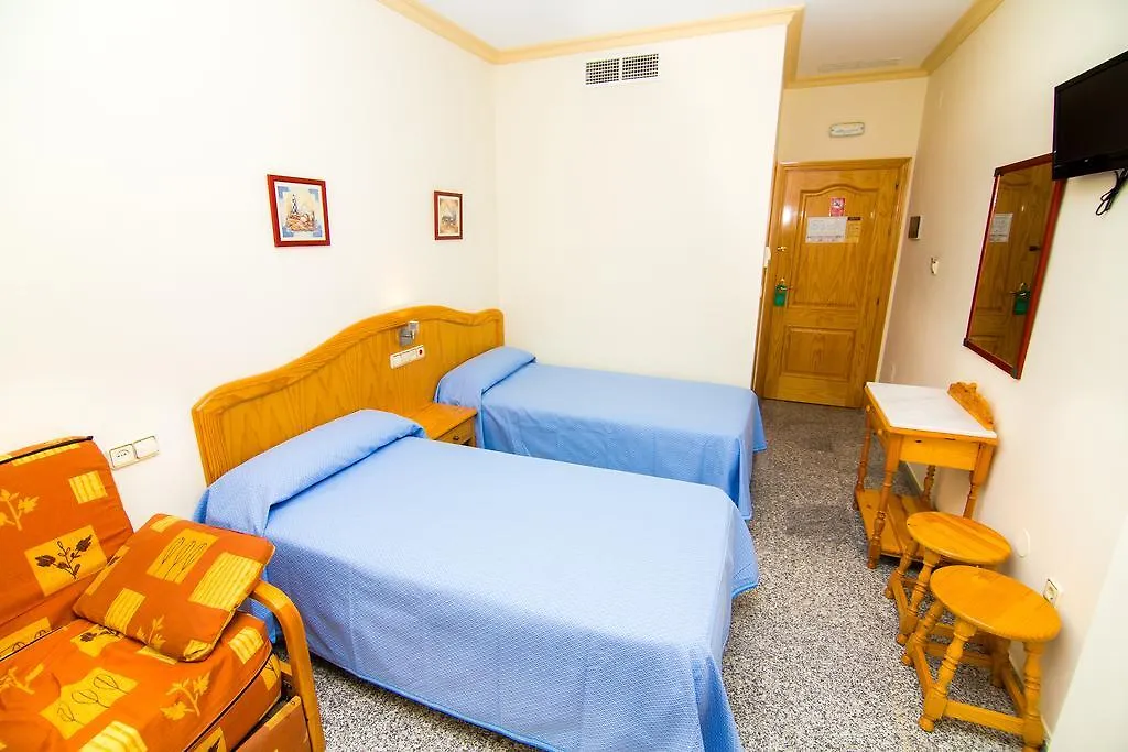 פואנגירולה Hostal Los Corchos 2*,  ספרד
