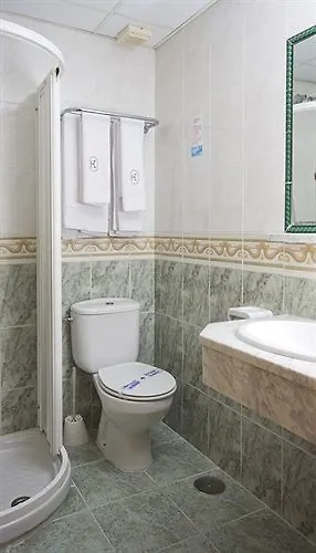 פואנגירולה Hostal Los Corchos 2*,